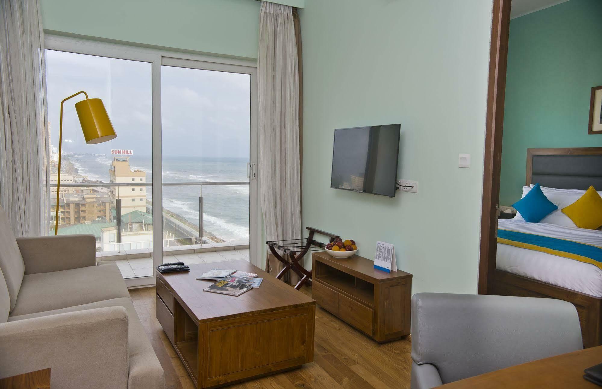 Ocean Edge Suites & Hotel Colombo Eksteriør billede